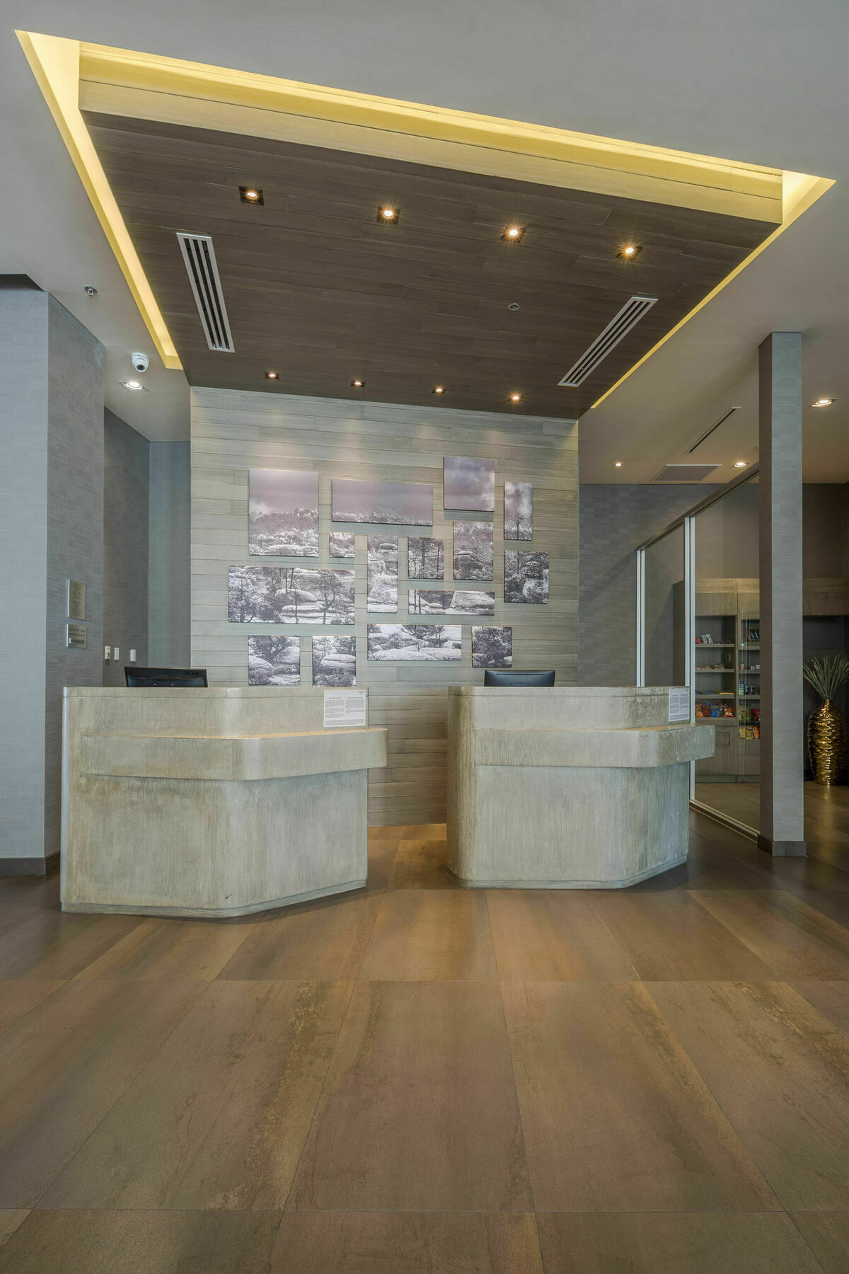 Courtyard By Marriott Chihuahua Hotel Buitenkant foto